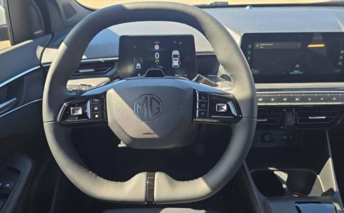 MG MG3 1.5 L HYBRID+ 195 CH LUXURY