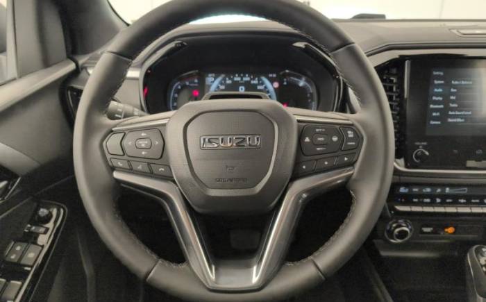 ISUZU D-MAX Crew cabine a t prestige 4 places