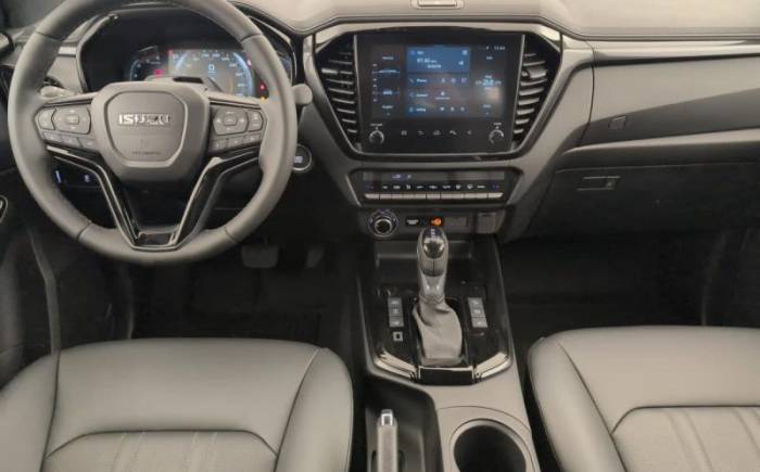 ISUZU D-MAX Crew cabine a t nitro sport 4 places