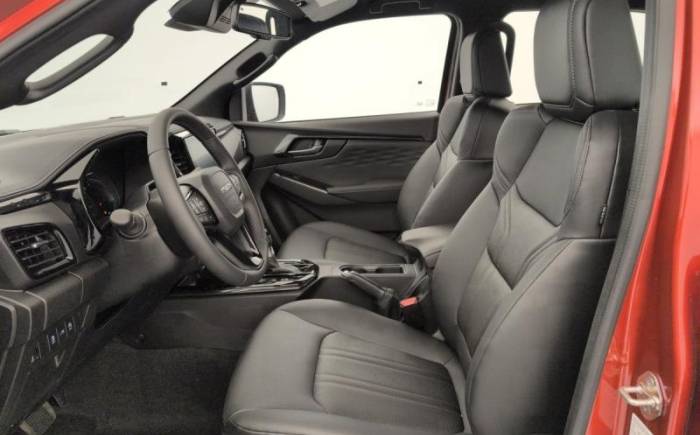 ISUZU D-MAX Crew cabine a t nitro sport 4 places