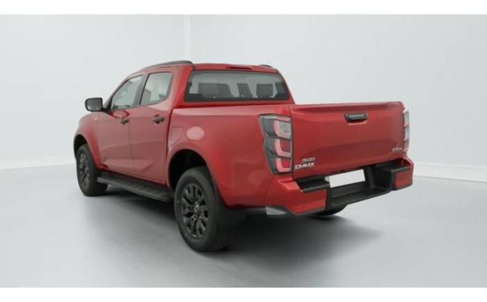 ISUZU D-MAX Crew cabine a t nitro sport 4 places