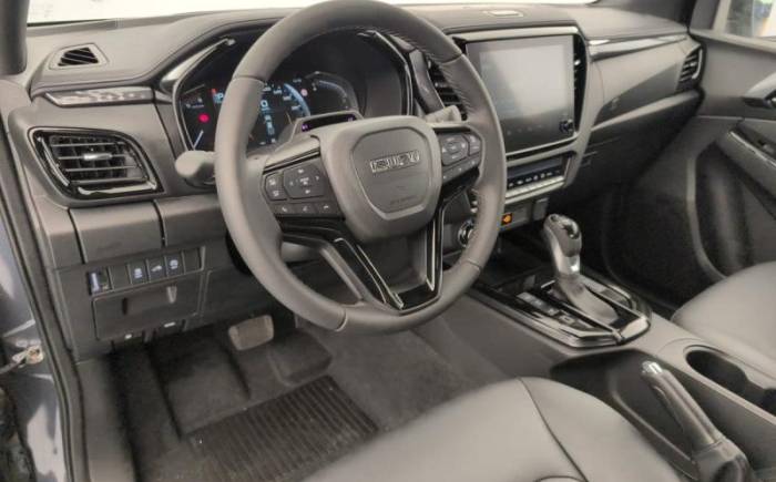 ISUZU D-MAX Crew cabine a t nitro sport 4 places
