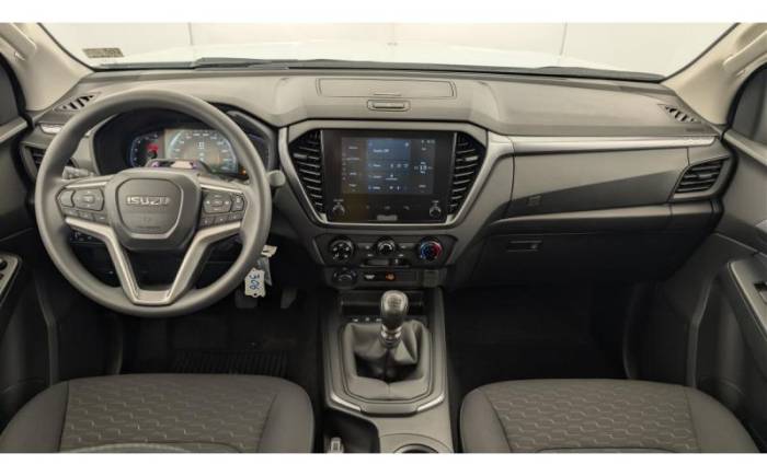 ISUZU D-MAX 2.2L SPACE CABINE M T EVOLUTION