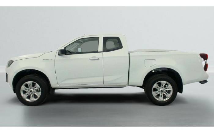 ISUZU D-MAX 2.2L SPACE CABINE M T EVOLUTION