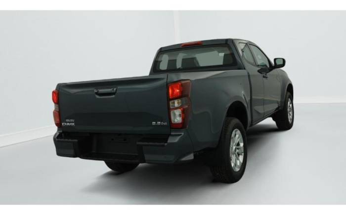 ISUZU D-MAX 2.2L SPACE CABINE M T EVOLUTION