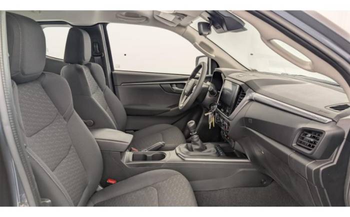 ISUZU D-MAX 2.2L SPACE CABINE M T EVOLUTION