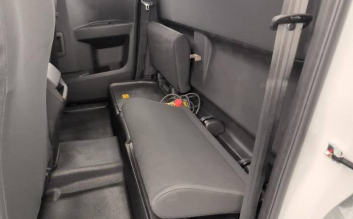 ISUZU D-MAX 2.2L SPACE CABINE M T B-STRONG TO WORK