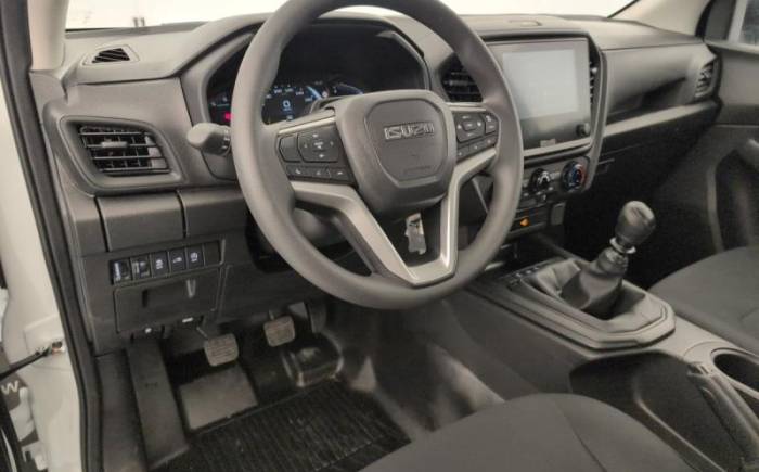 ISUZU D-MAX 2.2L SPACE CABINE M T B-STRONG TO WORK