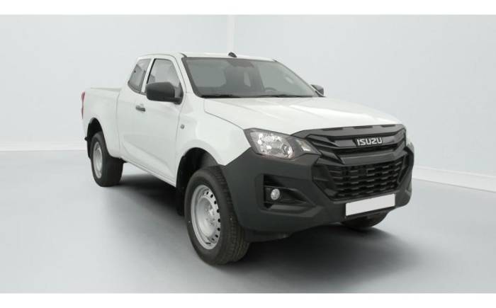 ISUZU D-MAX 2.2L SPACE CABINE M T B-STRONG