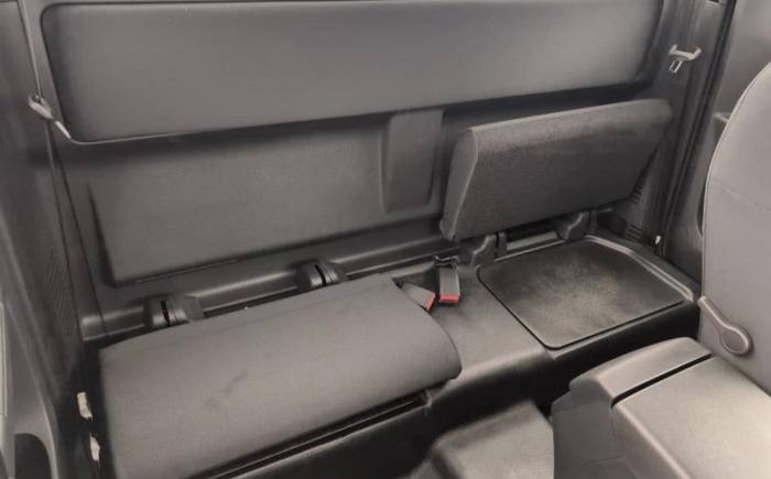 ISUZU D-MAX 2.2L SPACE CABINE M T B-STRONG