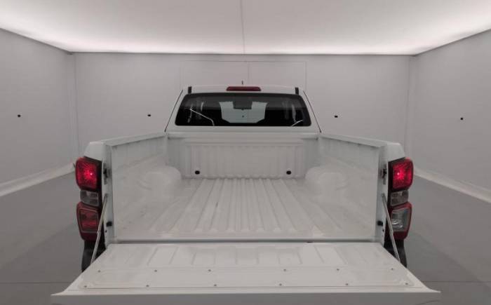 ISUZU D-MAX 2.2L SPACE CABINE M T B-STRONG