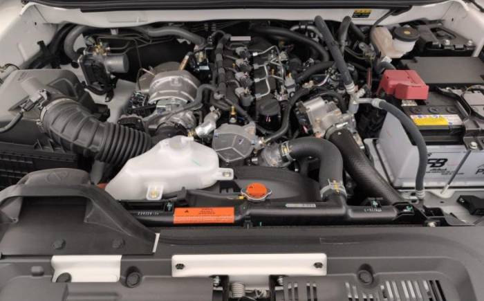 ISUZU D-MAX 2.2L SPACE CABINE M T B-STRONG