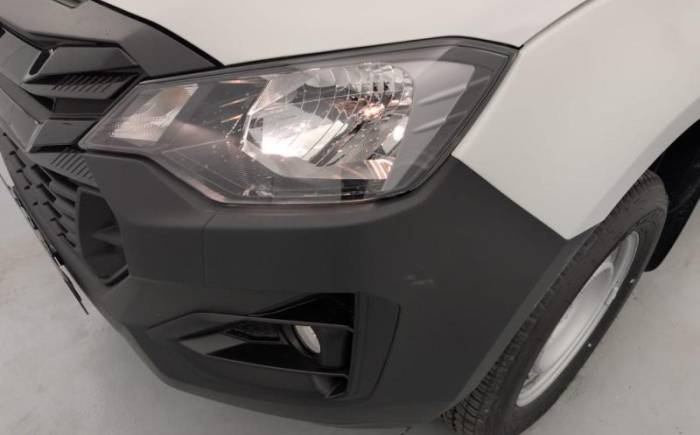 ISUZU D-MAX 2.2L SPACE CABINE M T B-STRONG