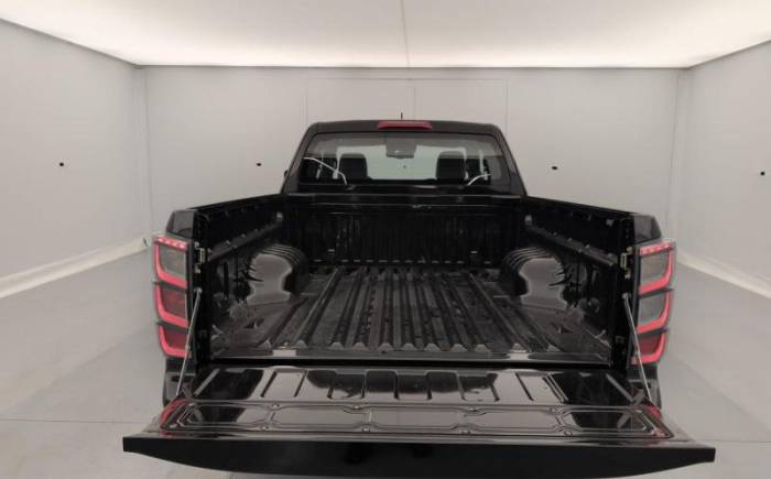 ISUZU D-MAX 2.2L SPACE CABINE A T NITRO SPORT