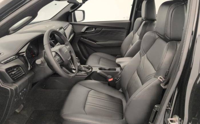 ISUZU D-MAX 2.2L SPACE CABINE A T NITRO SPORT