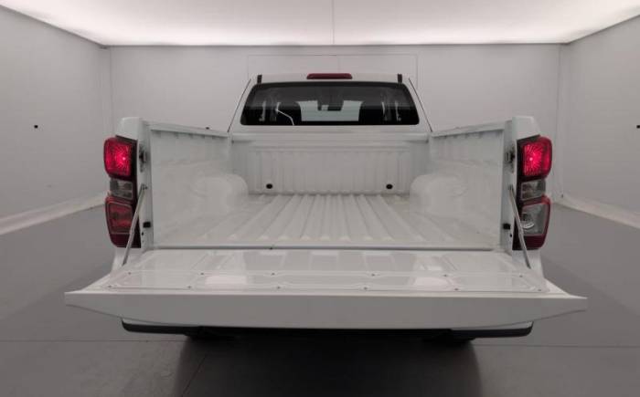 ISUZU D-MAX 2.2L SPACE CABINE A T EVOLUTION