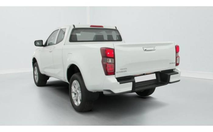 ISUZU D-MAX 2.2L SPACE CABINE A T EVOLUTION