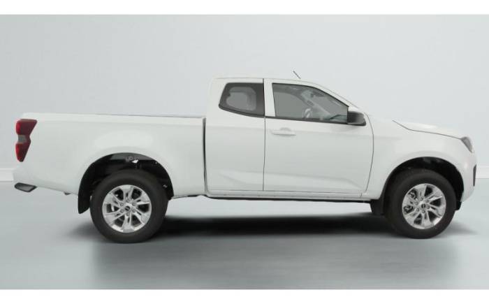 ISUZU D-MAX 2.2L SPACE CABINE A T EVOLUTION