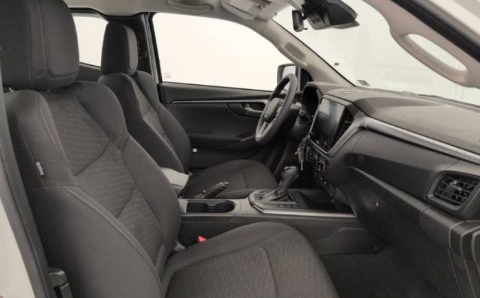 ISUZU D-MAX 2.2L SPACE CABINE A T EVOLUTION