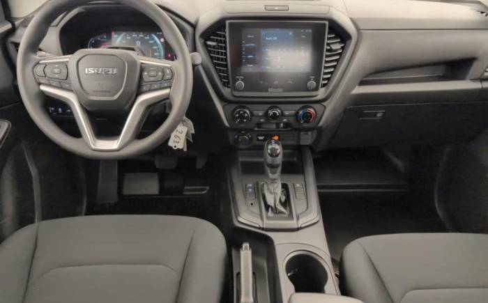 ISUZU D-MAX 2.2L SPACE CABINE A T B-STRONG