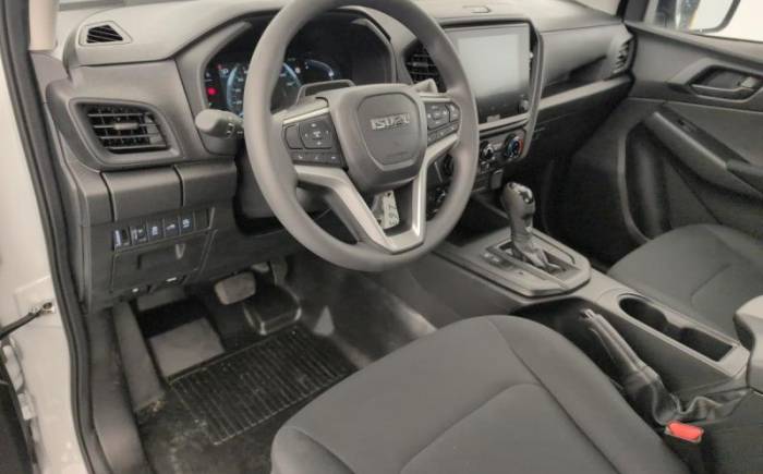 ISUZU D-MAX 2.2L SPACE CABINE A T B-STRONG
