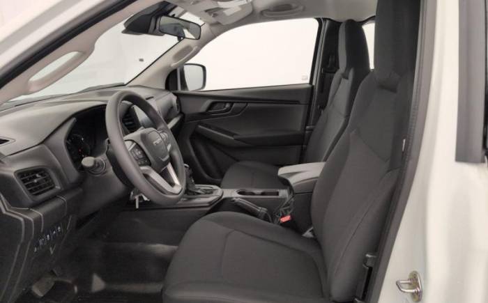 ISUZU D-MAX 2.2L SPACE CABINE A T B-STRONG