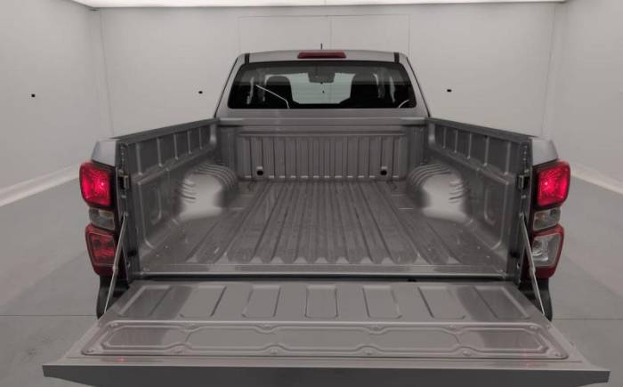 ISUZU D-MAX 2.2L SPACE CABINE A T B-STRONG
