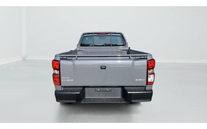 ISUZU D-MAX 2.2L SINGLE CABINE M T B-STRONG