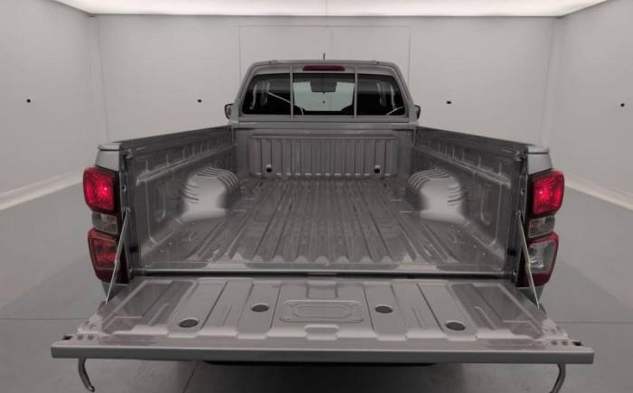 ISUZU D-MAX 2.2L SINGLE CABINE M T B-STRONG