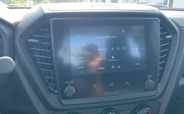 ISUZU D-MAX 2.2L SINGLE CABINE A T B-STRONG