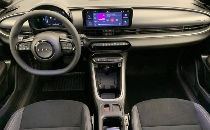FIAT 600 T-GEN 3 1.2 HYBRID 145CH EDCT6 SPORT