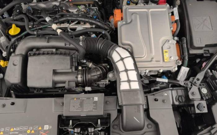 RENAULT CAPTUR E-TECH FULL HYBRID 160 CH TECHNO