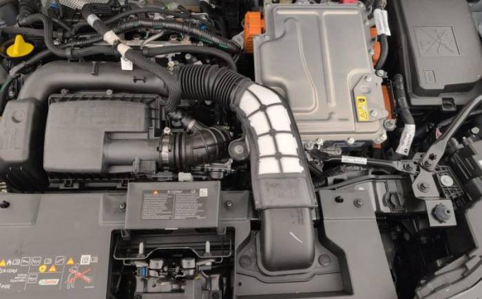 RENAULT CAPTUR E-TECH FULL HYBRID 160 CH ESPRIT ALPINE