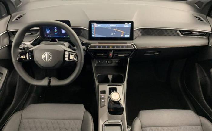 MG MG3 1.5 L HYBRID+ 195 CH LUXURY