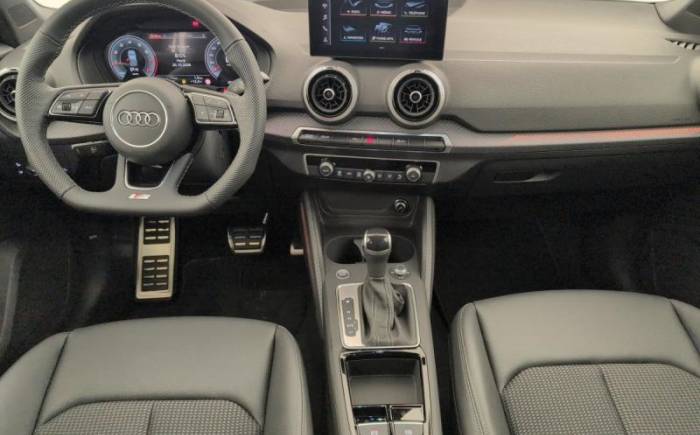 AUDI Q2 35 TFSI 150 S TRONIC 7 S LINE