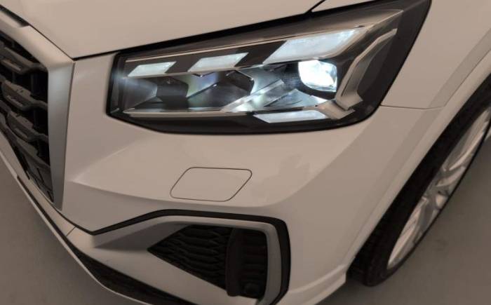 AUDI Q2 35 TFSI 150 S TRONIC 7 S LINE