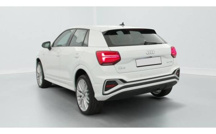 AUDI Q2 35 TFSI 150 S TRONIC 7 S LINE