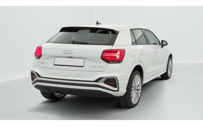 AUDI Q2 35 TFSI 150 S TRONIC 7 S LINE