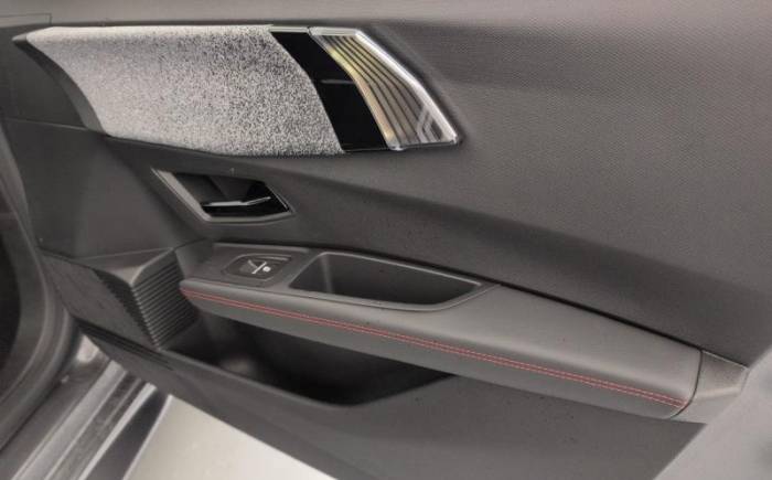 RENAULT Clio 6 E-TECH FULL HYBRID 160 CH TECHNO