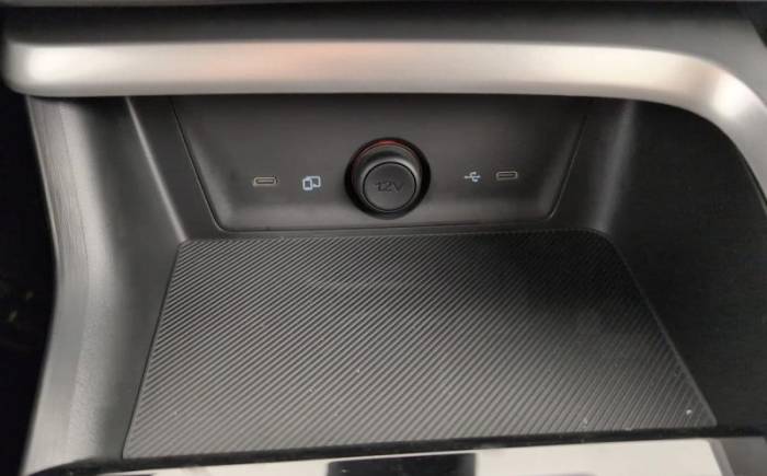 MG ZS 1.5 l hybrid+ 197 ch luxury