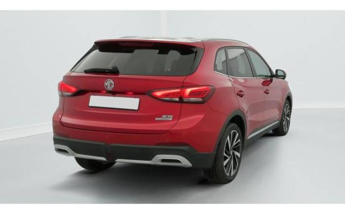 MG ZS 1.5 l hybrid+ 197 ch luxury