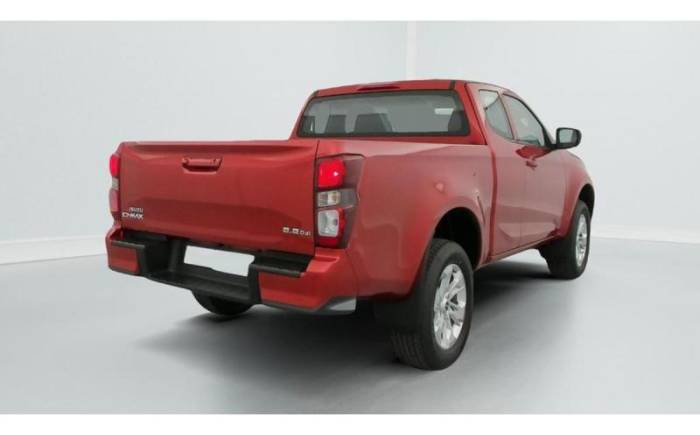 ISUZU D-MAX 2.2L SPACE CABINE M T EVOLUTION