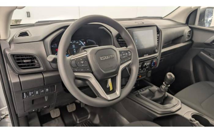 ISUZU D-MAX 2.2L SPACE CABINE M T B-STRONG