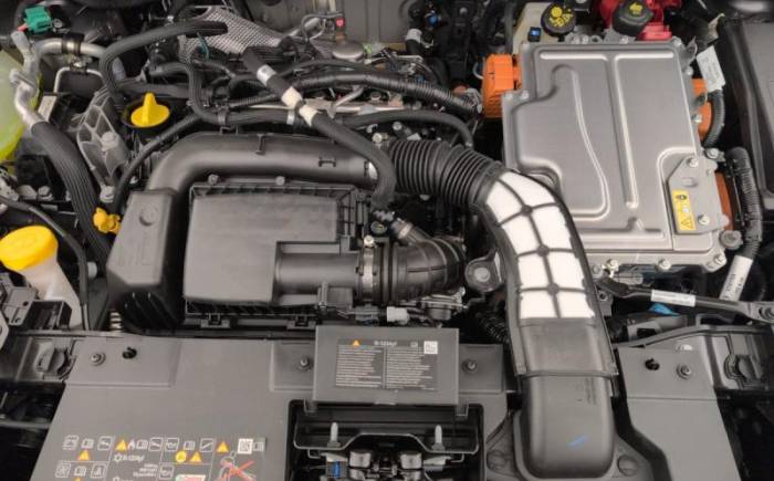 RENAULT CAPTUR E-TECH FULL HYBRID 160 CH TECHNO