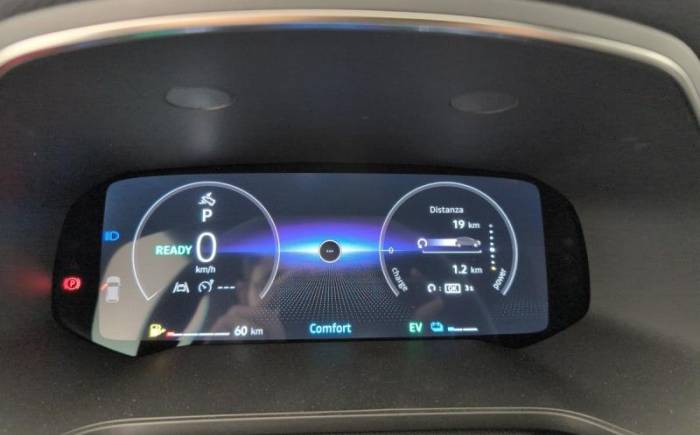 RENAULT CAPTUR E-TECH FULL HYBRID 160 CH TECHNO