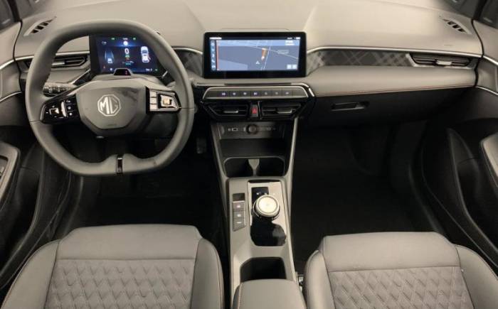 MG MG3 1.5 L HYBRID+ 195 CH LUXURY