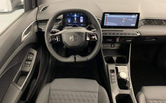 MG MG3 1.5 L HYBRID+ 195 CH LUXURY