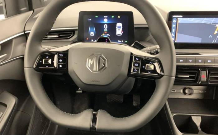 MG MG3 1.5 L HYBRID+ 195 CH LUXURY