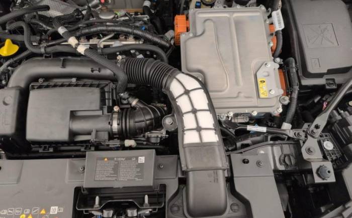 RENAULT CAPTUR E-tech full hybrid 160 ch esprit alpine