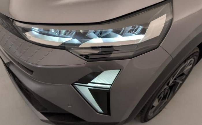 RENAULT CAPTUR E-tech full hybrid 160 ch esprit alpine